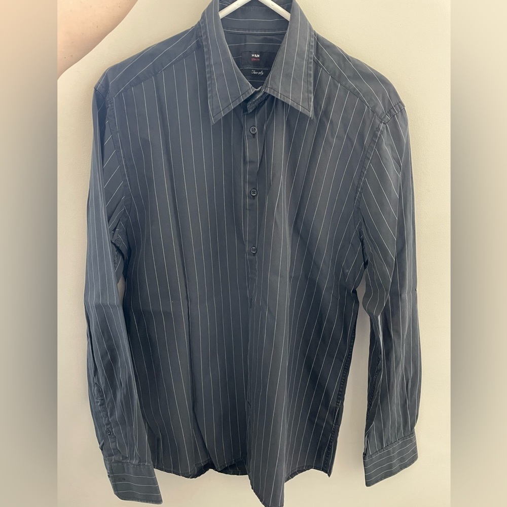 H&M Slim Fit Black Long Sleeve Button Down With White Stripes Size L